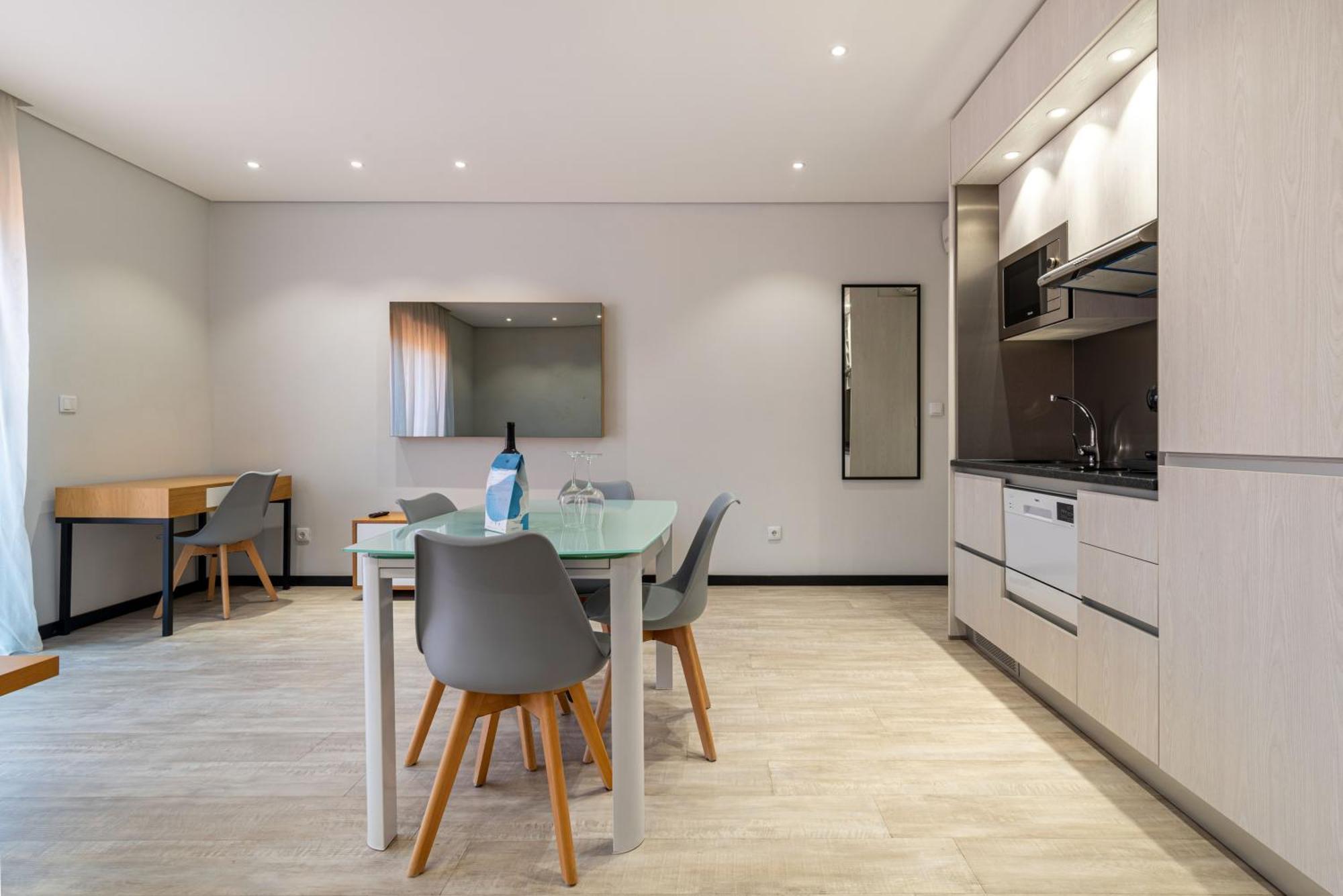Appartamento Dom Luis Flats Vila Nova de Gaia Esterno foto